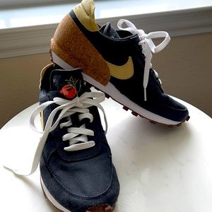 nike d-break pomegranate sneakers men’s size 7